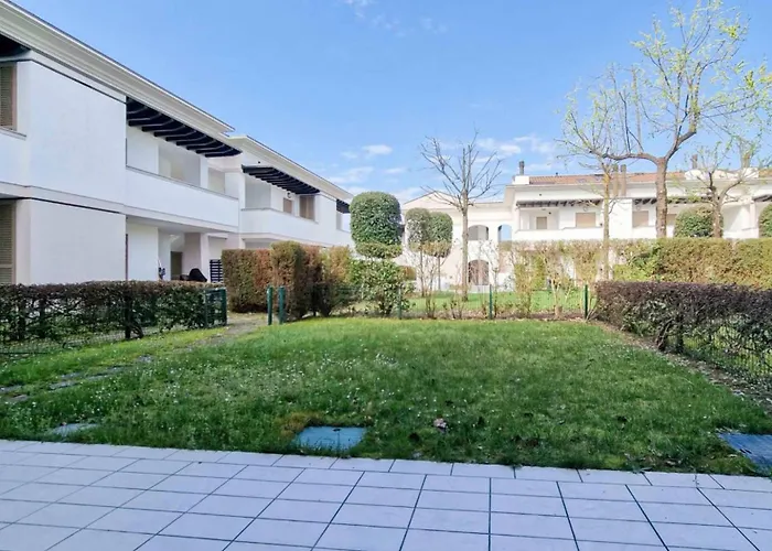 Modern Flat With Big Swimming Pool And Balcony
