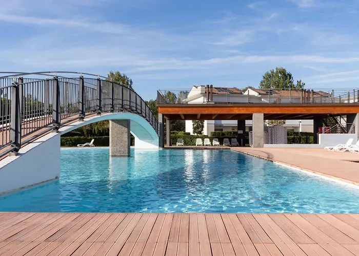 Modern Flat With Big Swimming Pool And Balcony Apartment