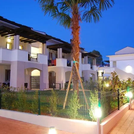 Modern Flat With Big Swimming Pool And Balcony