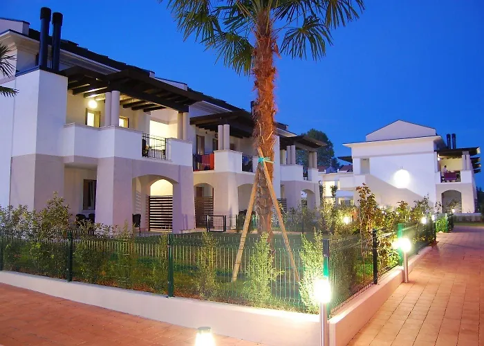 Daire Modern Flat With Big Swimming Pool And Balcony *