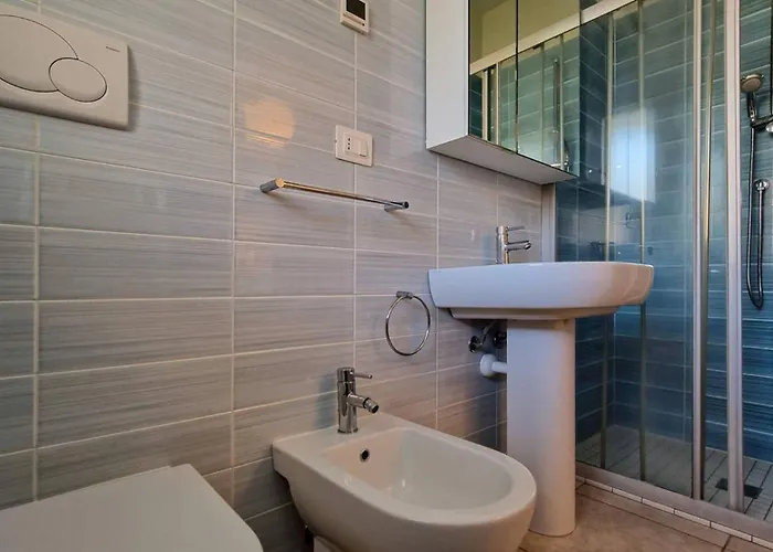 Διαμέρισμα Modern Flat With Big Swimming Pool And Balcony